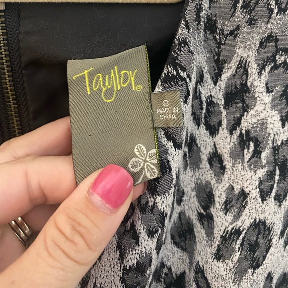 Taylor Size 8 animal print back mesh dress - Picture 3 of 6